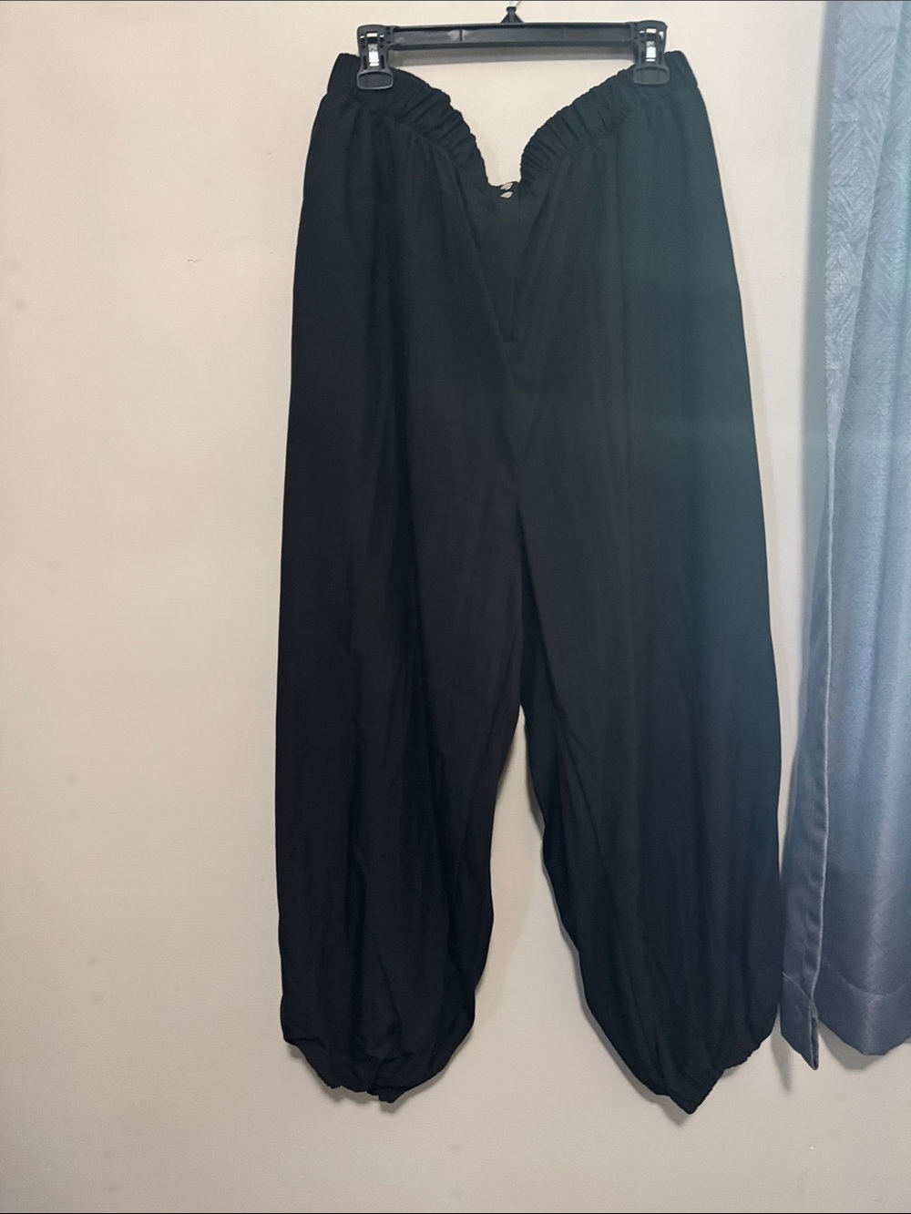 Black Wide Leg Elastic Waist Balloon Pants
